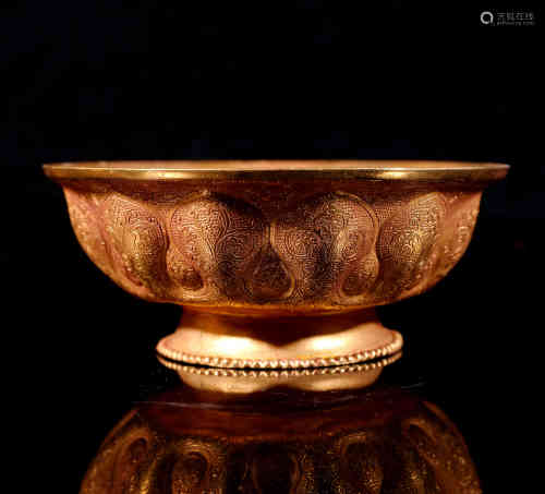 A Chinese Bronze Bowl Carved with Auspicious Clouds