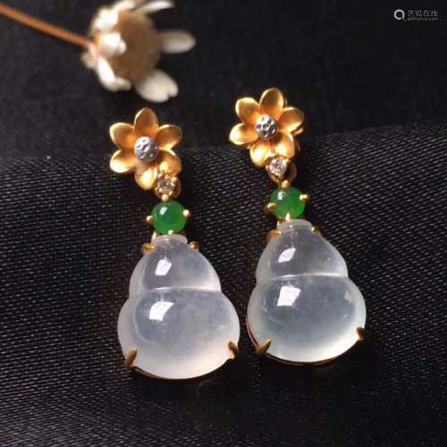 A Pair of 18Karat Jadeite Earrings with Diamonds