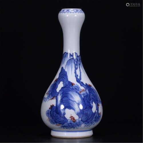 A CHINESE PORCELAIN BLUE AND WHITE GARLIC HEAD VASE