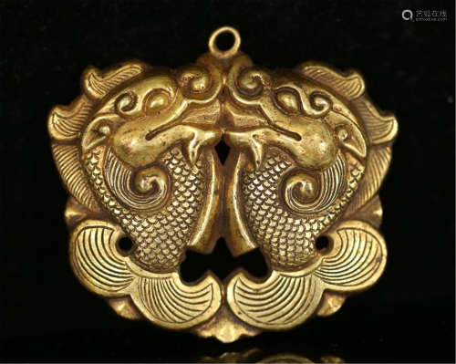 A CHINESE GILT BRONZE FISH TO DRAGON PENDANT