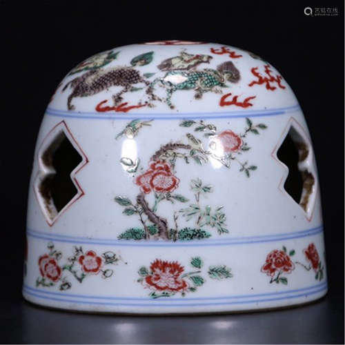 A CHINESE PORCELAIN WUCAI BEAST FLOWER INCENSE CAGE