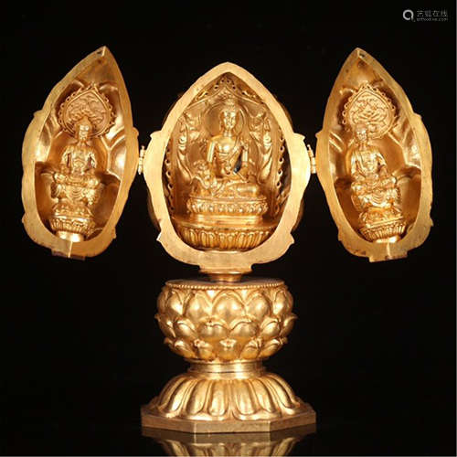 THREE CHINESE GILT BRONZE SEATED BUDDHAS