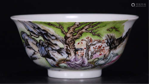 A CHINESE PORCELAIN FAMILLE ROSE FIGURE BOWL