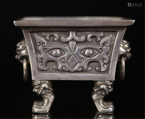 A CHINESE ANCIENT SILVER HANDLE INCENSE BURNER