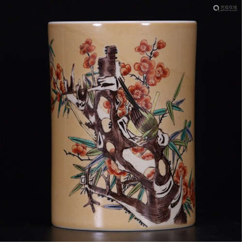 A CHINESE PORCELAIN YELLOW GLAZED FAMILLE ROSE BRUSH POT