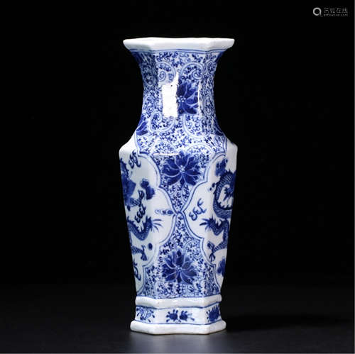 A CHINESE PORCELAIN BLUE AND WHITE DRAGON HEXAGONAL VASE