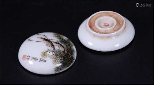 A CHINESE PORCELAIN FAMILLE ROSE SHRIMP INKPAD