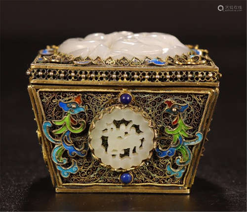 A CHINESE GILT SILVER CARVED JADE INLAID LIDDED CAGE