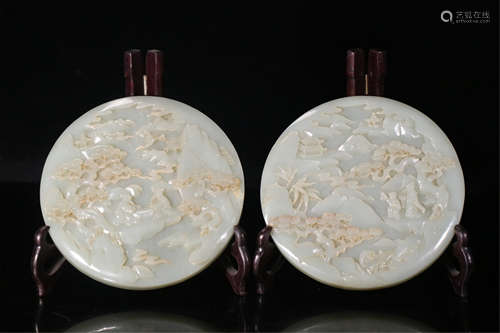 A PAIR OF CHINESE CARVED JADE FIGURE AND MOUNTAIN TABLE SCREEN