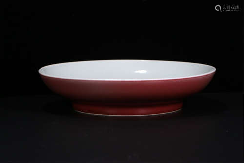 A CHINESE PORCELAIN RED GLAZED PLATE