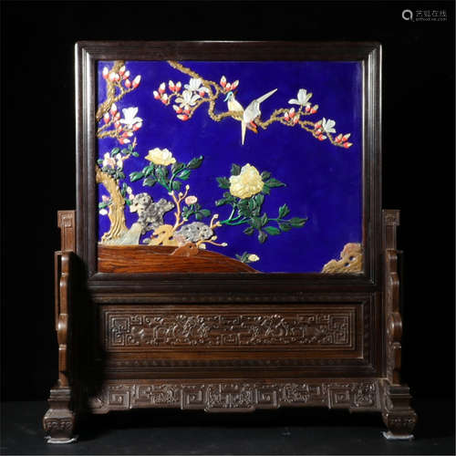 A CHINESE CARVED WOOD FLOWER AND BIRD TABLE SCREEN