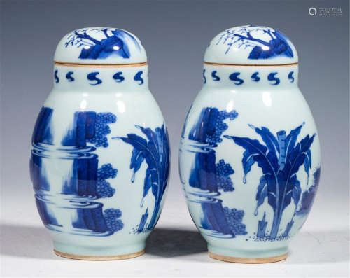 A PAIR OF CHINESE PORCELAIN BLUE AND WHITE LIDDED JARS