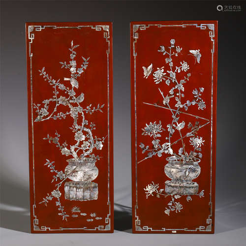 A PAIR OF CHINESE CARVED WOOD FLOWER BIRD HANG SCREENS