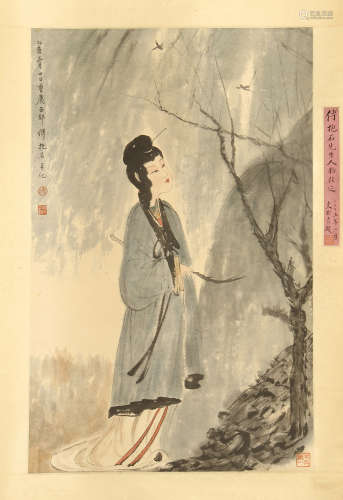 A CHINESE SCROLL PAINTING OF WOMAN