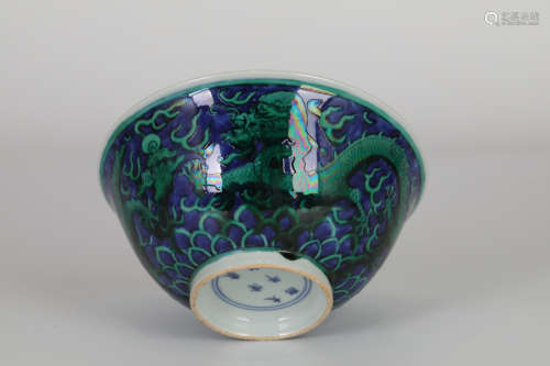 17th century,Blue and white green color cloud dragon bowl