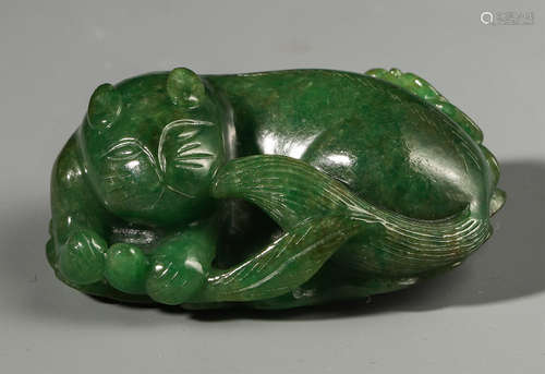 A CHINESE JADEITE ANIMAL TABLE ITEM