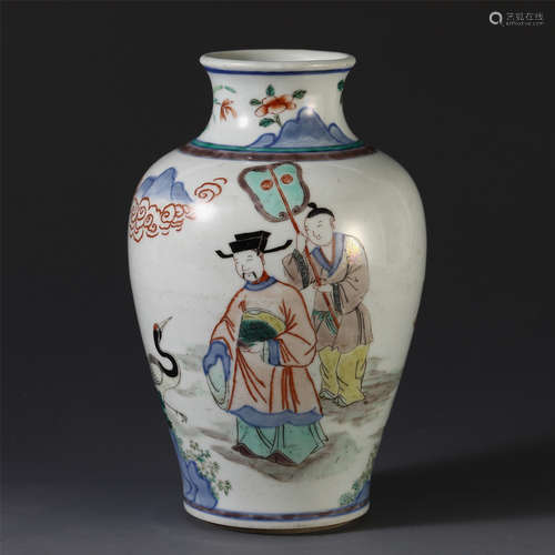 A CHINESE PORCELAIN FAMILLE ROSE FIGURE VASE