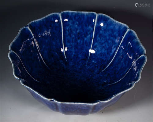 A CHINESE PORCELAIN BLUE GLAZED PETAL BOWL