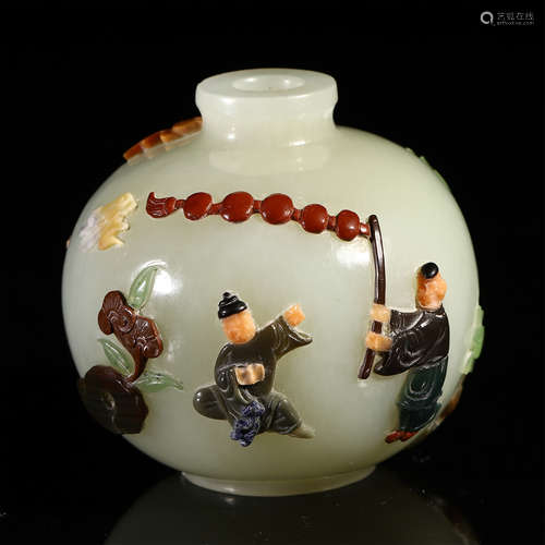 A CHINESE CARVED JADE GEM STONE INLADI FIGURE SNUFF BOTTLE