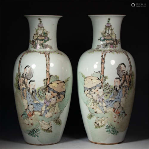 A PAIR OF CHINESE PORCELAIN FAMILLE ROSE POEM VASE