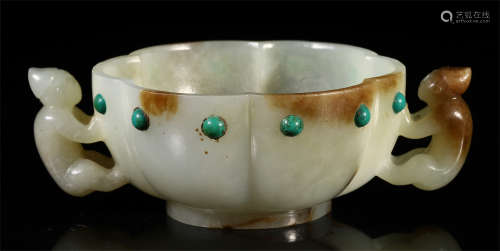 A CHINESE CARVED JADE TURQUOISE STONE INLAID FIGURE SHAPE HANDLE CUP