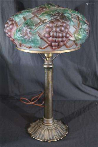 Antique puffy lamp in good condition, 21 in. T.