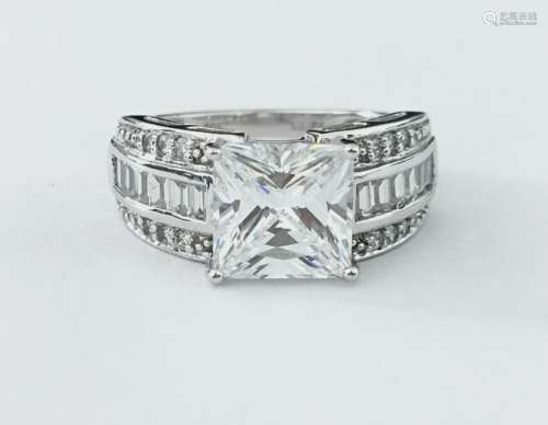 3.00 Carat Diamond & Solid Gold Ladies Engagement Ring