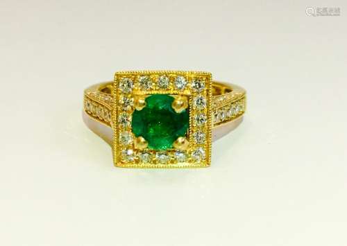 3.00 Carat Emerald & Diamond Ring in 18K. Vintage Ring