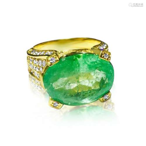 14K, 11.50 Carat Colombian Emerald and Diamond Ring