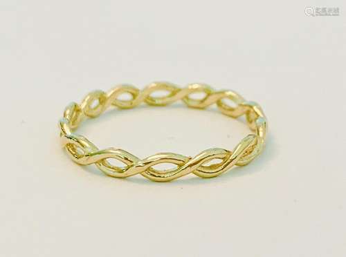 0.55 DWT Yellow Gold, Spiral Twist Engagement Band