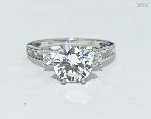 Brilliant cut 1.30 Carat Diamond & Gold Wedding Ring