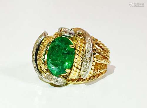 18K Gold, 3.86 Carat Diamond & Emerald Ring.