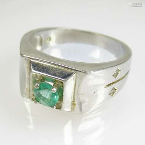 6.25 g 925 Sealed Silver 0.50 Ct Natural Emerald Ring