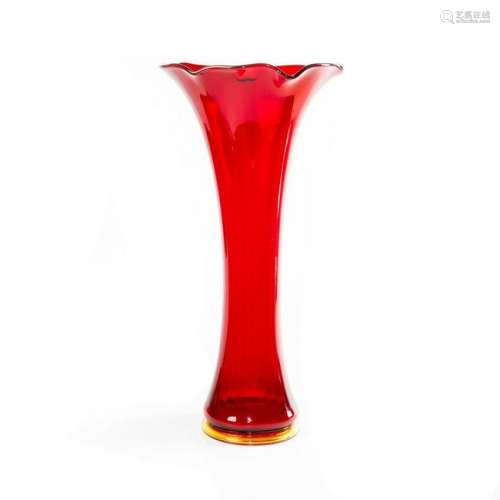 CONTEMPORARY ART GLASS VASE