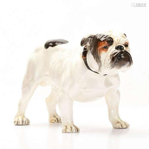 ROYAL DOULTON LARGE DOG FIGURE, BULLDOG STANDING X1176