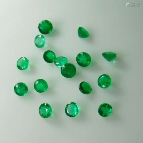 4.73 Ct Natural 16 Zambian Emerald Round Lot
