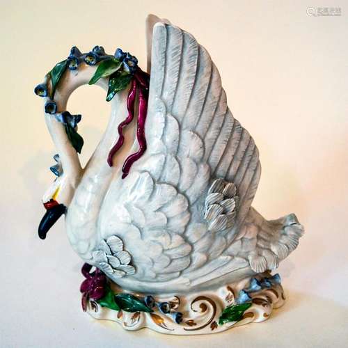 CORDEY PORCELAIN SWAN CENTERPIECE