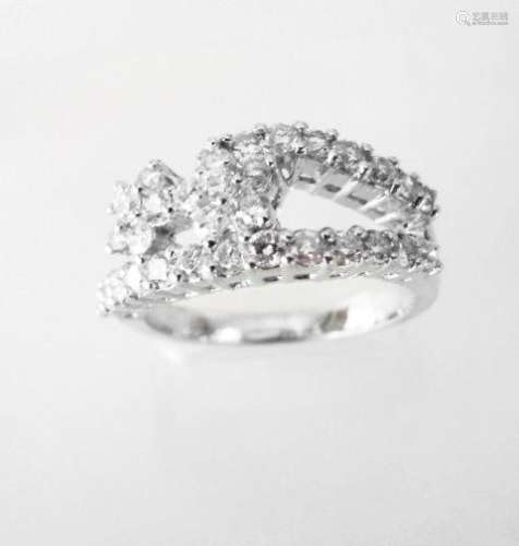 Anniversary Diamond Ring 2.08Ct 18k W/g
