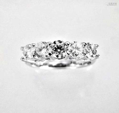 Engagement Ring : 1.67 Carat 14K White Gold