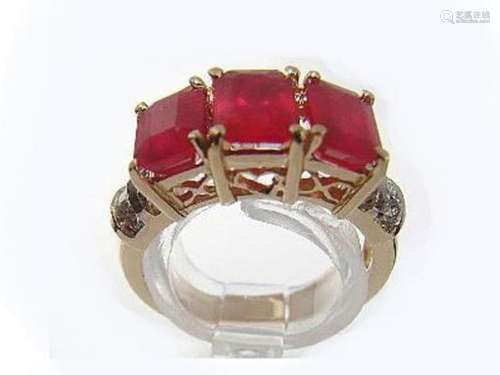 Ruby Ring 4.20Ct & Diamond .22Ct 14k Yellow Gold