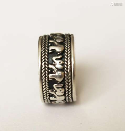 Men Caved Elephant Ring Size 12.5/925 Sliver