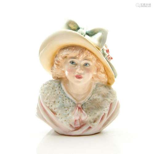 ROYAL DOULTON PROTOTYPE BUST, LADY IN A FINE HAT