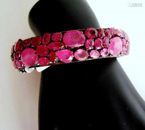 Natural Gems Ruby Bangle 109.42Carat 18k B/g Overlay