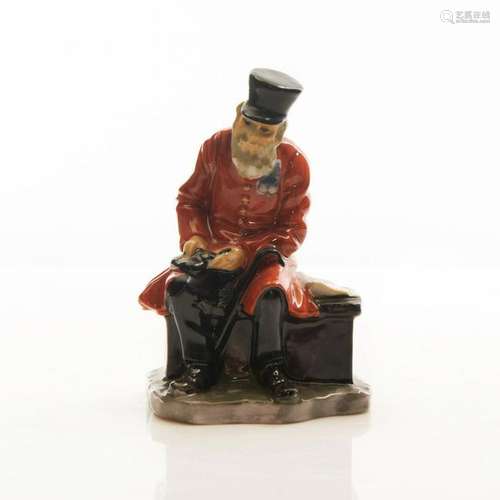 ROYAL DOULTON MINIATURE FIGURINE, A CHELSEA PENSIONER