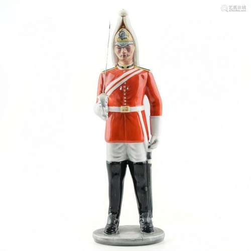 LIFEGUARD HN2781 - ROYAL DOULTON FIGURINE