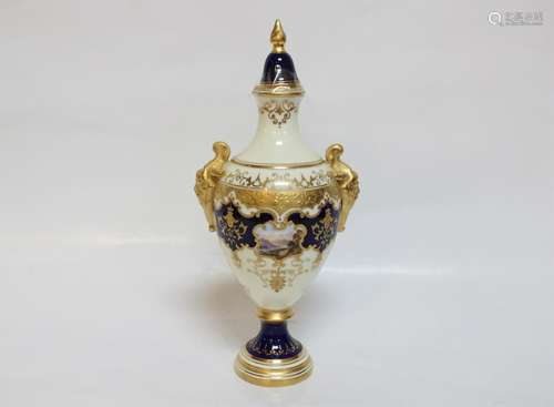 England Royal Coalport Vase