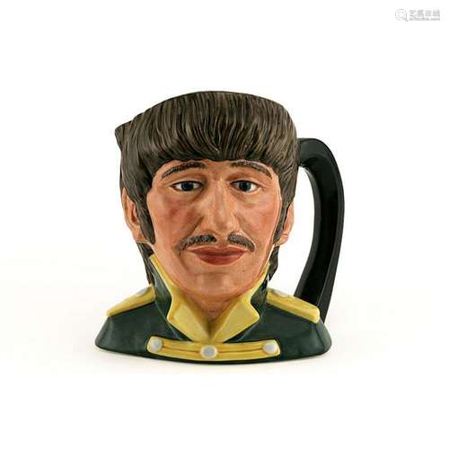 RINGO STARR D6726 - ODD SIZE - ROYAL DOULTON CHARACTER