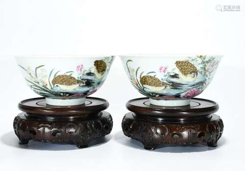 Pair of Chinese Famille Rose Porcelain Bowls,Mark