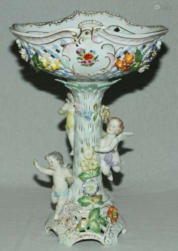 CARL THIEME, DRESDEN PORCELAIN COMPOTE