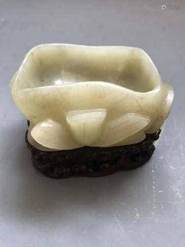 Mid-Qing Chinese Jade Washer